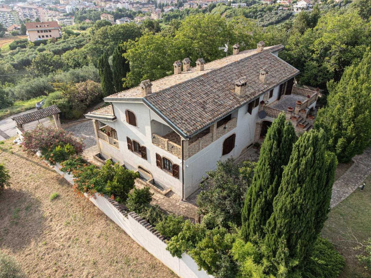B&B Villa Dei Desideri Chieti Esterno foto