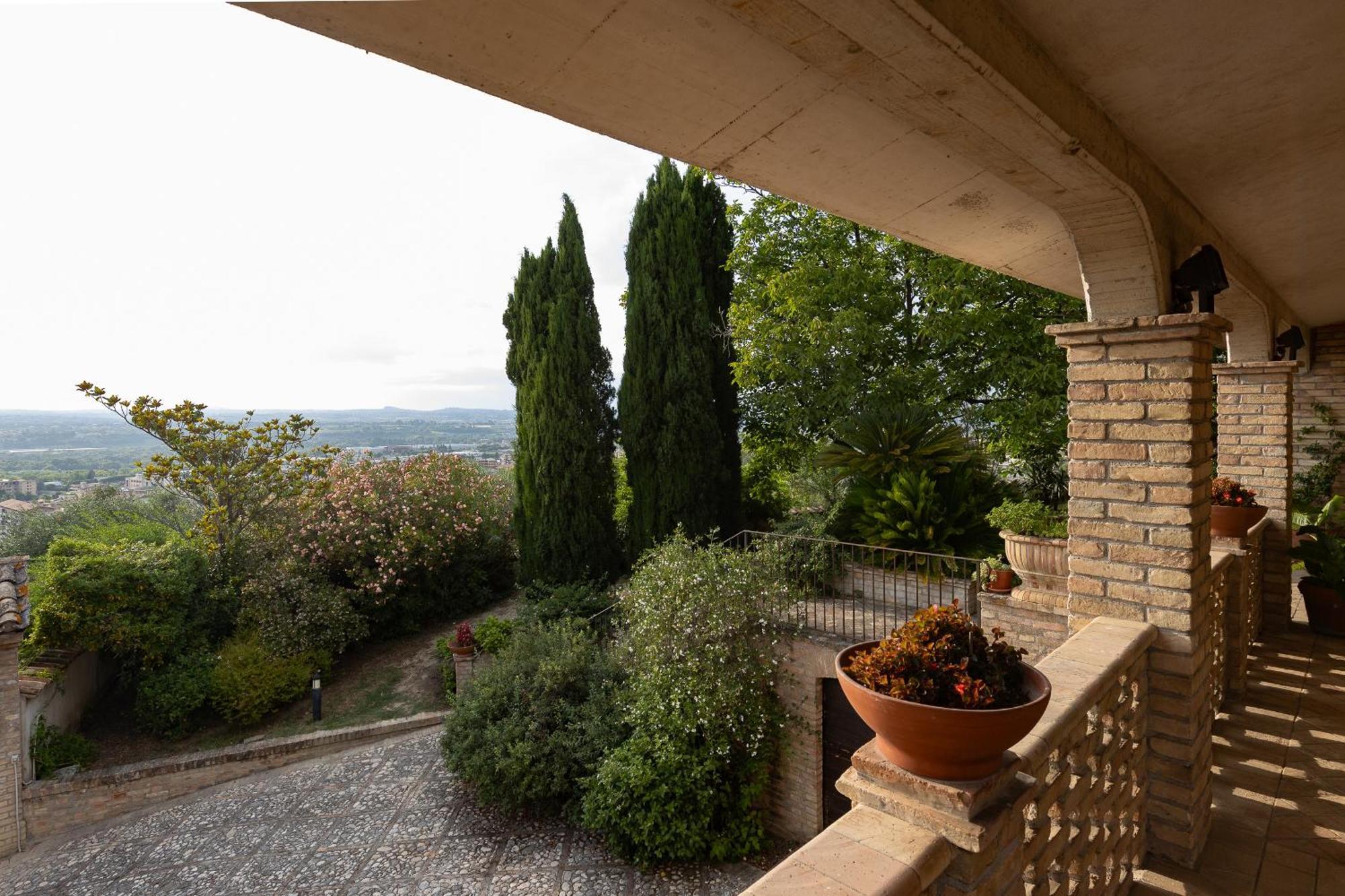 B&B Villa Dei Desideri Chieti Esterno foto